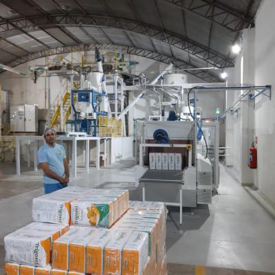 Alunos do curso TÃ©cnico em AdministraÃ§Ã£o do CEEP, conhecem processo de industrializaÃ§Ã£o da farinha TRIGOSEL